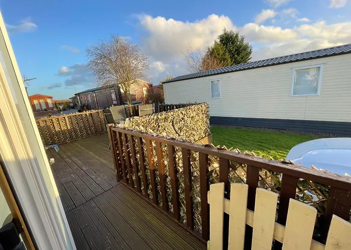 7 Rannoch Row, Lovely Holiday Static Caravan For Dogs & Their Owners.