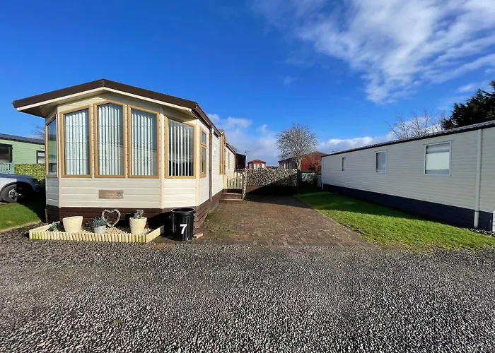 7 Rannoch Row, Lovely Holiday Static Caravan For Dogs & Their Owners.