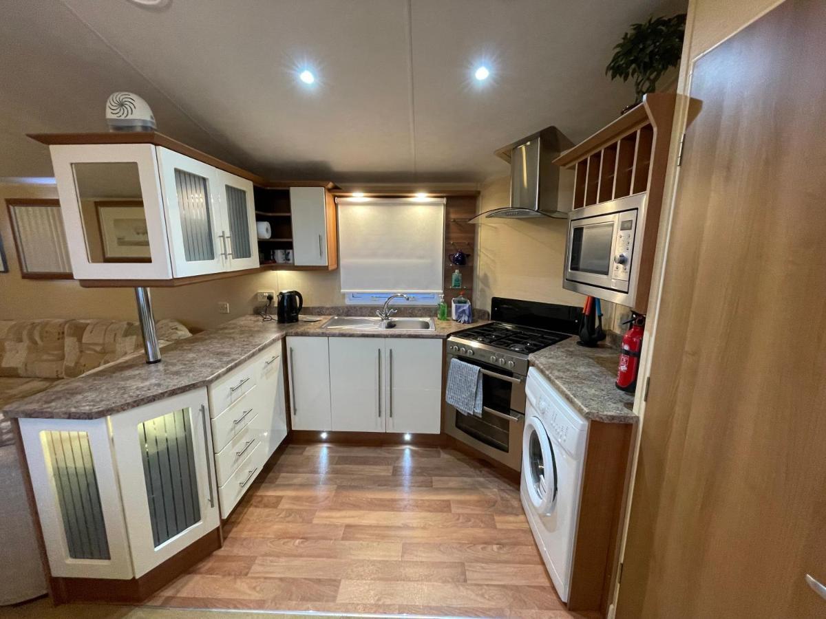 7 Rannoch Row, Lovely Static Caravan For Dogs & Their Owners. *