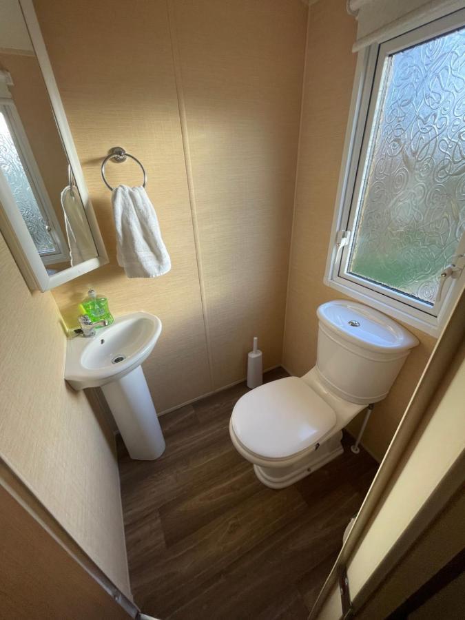 7 Rannoch Row, Lovely Static Caravan For Dogs & Their Owners. * Forfar