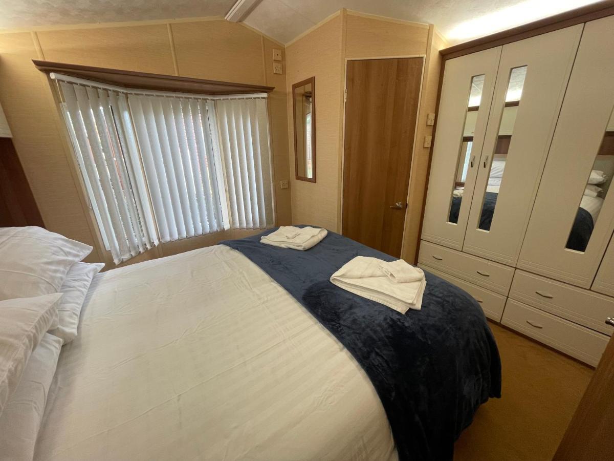 Holiday home 7 Rannoch Row, Lovely Static Caravan For Dogs & Their Owners. Forfar